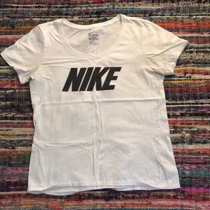 Nike T-shirt